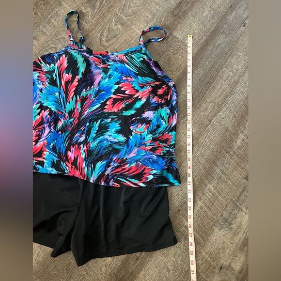 Trimshaper Farrah Swim Romper Plus- Size 22W - Picture 9 of 12